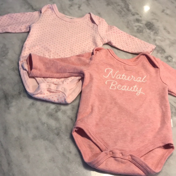 2 organic cotton onesies - Picture 1 of 1